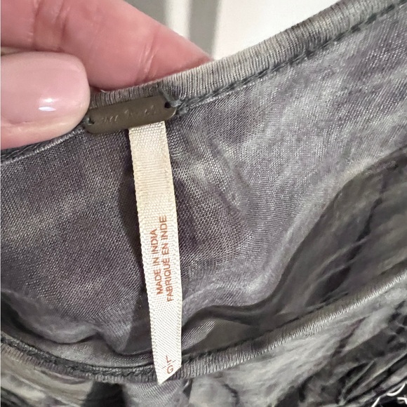 🎁Free People flowy top - Picture 2 of 5